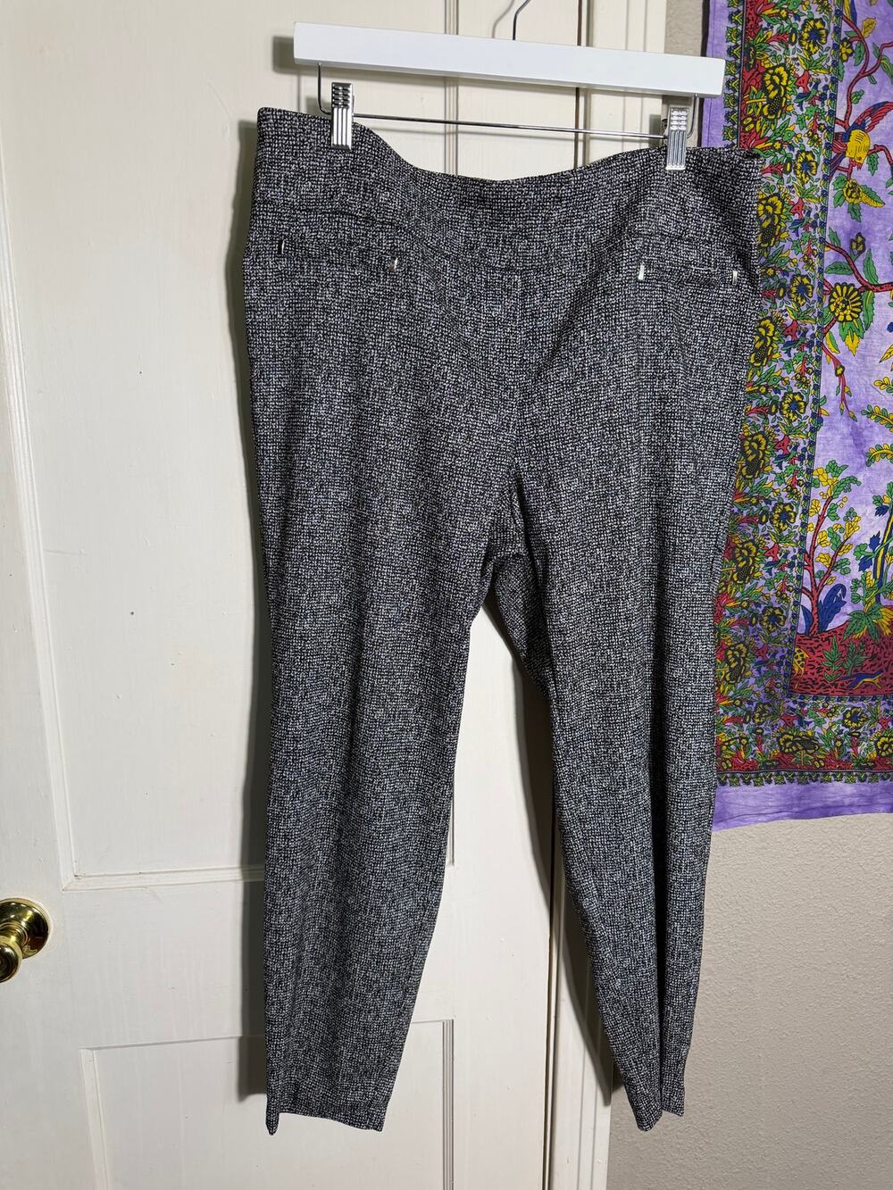 SOHO New York Black White Textured Tapered Ankle Pull On Pants - Womens XL